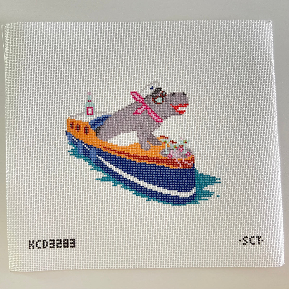 Dolce Vita Wooden Boat Club Hippo