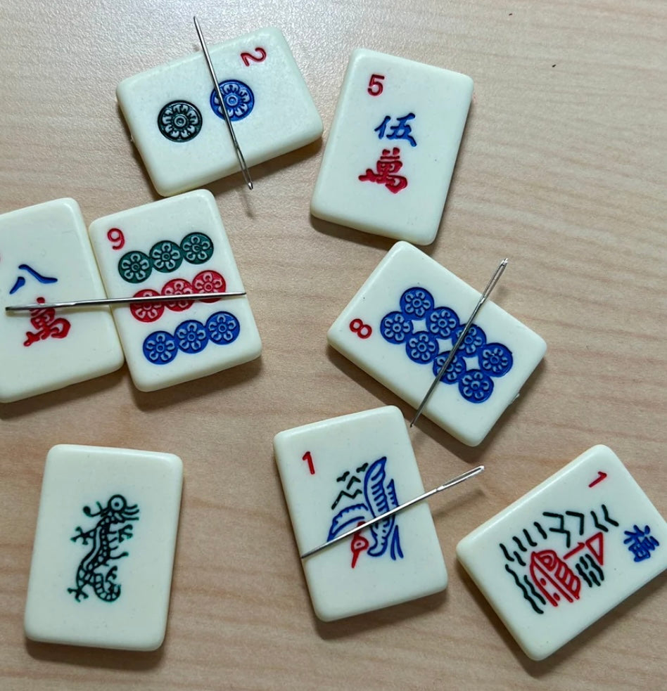 Mahjong Tile Needle Minder