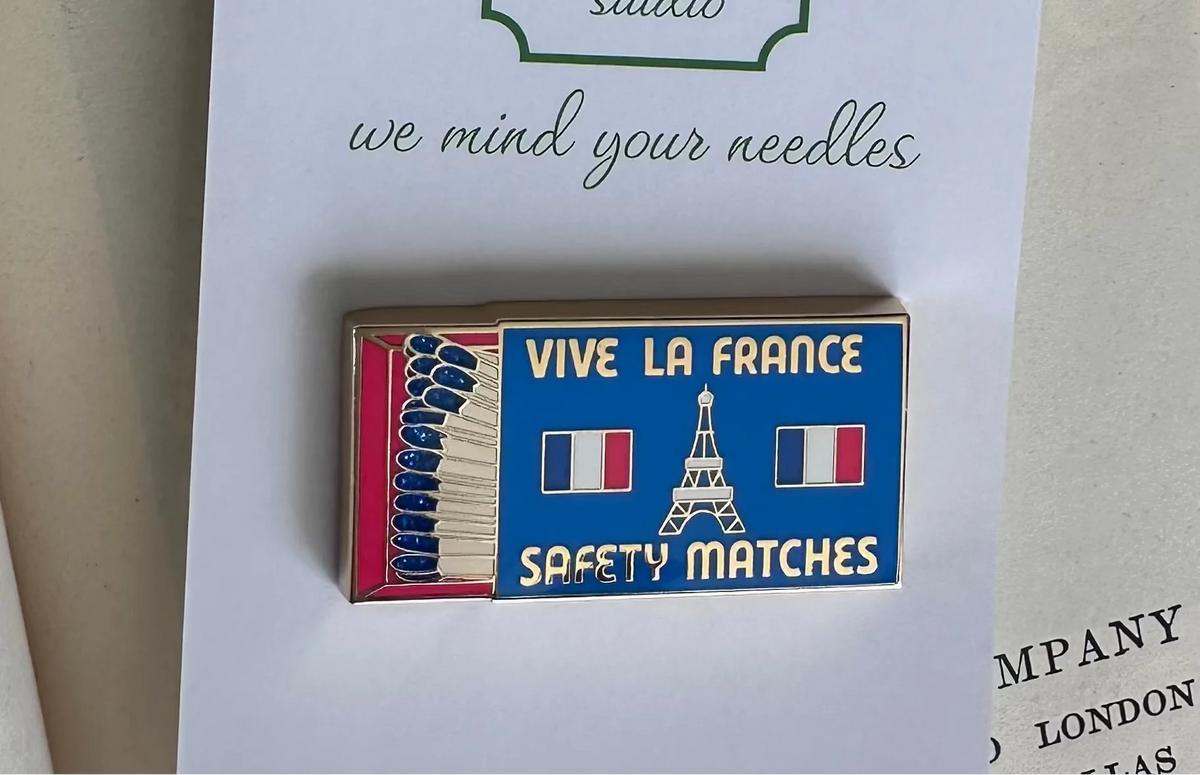 Vive la France Matchbook Needle Minder