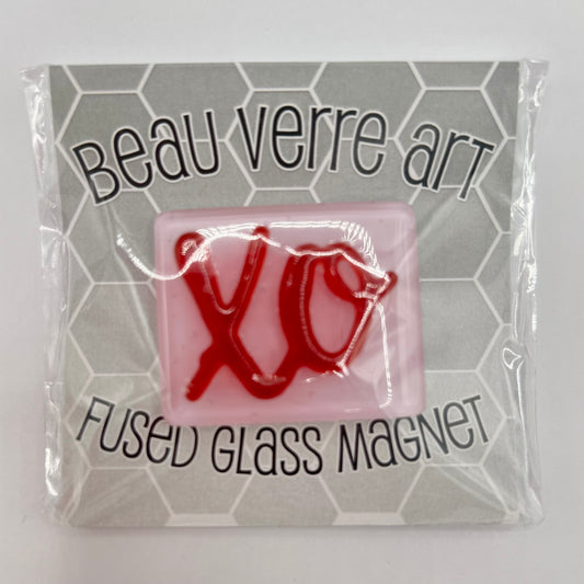 XO Fused Glass Needleminder
